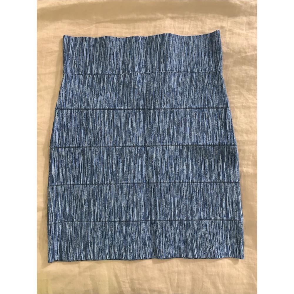 BCBG Pencil Skirt (NEVER WORN)